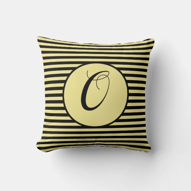 Almofada Letra Yellow Frame Monogramas Strike Cushion (Frente)