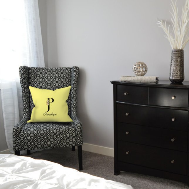 Almofada Light yellow hibiscus monogram Throw Pillow (Criador carregado)