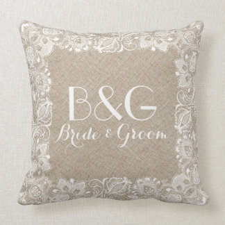 Almofada Linn De Cerco Monograma E Moldura De Lace Branco