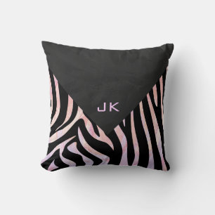 Almofada Listras de Zebra Preto e Monograma Rosa
