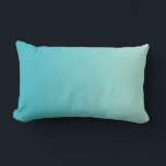 Almofada Lombar APENAS gradiente de COR - azul-oceano<br><div class="desc">Apenas Gradientes de Cor Compostos por EDDA Fröhlich | Modelo: cor de fundo do texto ou imagem | Tendência: colorir sua vida | Você perde outras cores, produtos ou designs? Sinta-se livre para entrar em contato comigo: contact@eddart.de</div>