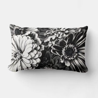 Almofada Lombar Beautiful Black & white flowers on pillow