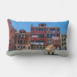 Almofada Lombar Carrinho com caixas em Veneza