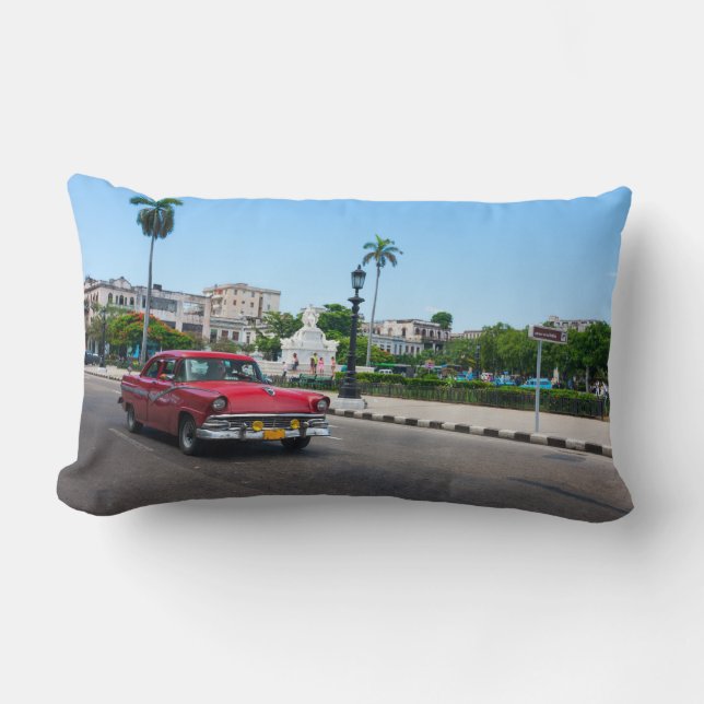 Almofada Lombar Carros retrorreflectores na rua Havana (Frente)