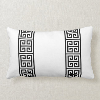 Almofada Lombar Chave grega sobre branco