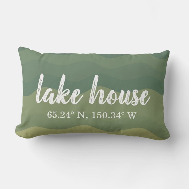 Almofada Lombar Coordenadas Personalizadas do Lago House (Frente)