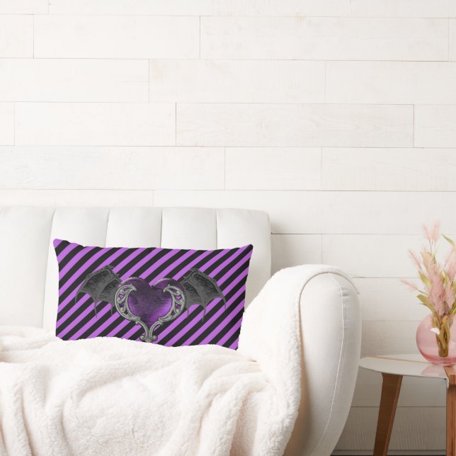 Almofada Lombar Coração Roxo gótico com Travesseiro decorativo de  (Sofá)