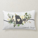 Almofada Lombar Estado da Geórgia personalizou sua rusticidade de<br><div class="desc">O Estado Da Geórgia Personalizou O Seu Design Floral Russo Da Cidade. Com bonito flores brancas amarelas e creme, pinceladas de pincel, forma cardíaca bonitinha, textura branca-chic e letra de script de pincel. Faz um presente de excelente para qualquer pessoa do Estado de origem da Geórgia, membros da família, para...</div>