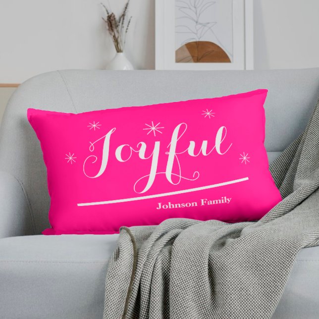 Almofada Lombar Feriados Jovens Nome da Família Script Quadrado (Infuse your holidays with a Joyful spirit. These hot pink lumbar pillows can really do the trick.)