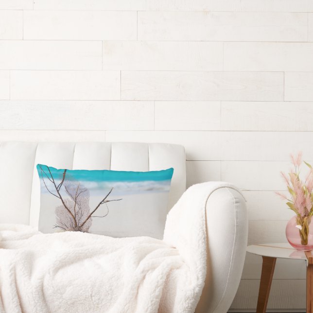 Almofada Lombar Fotografia de conchas em uma praia arenosa (Sofá)