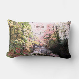 Almofada Lombar Glade de floresta rosa, com riacho, personalizada