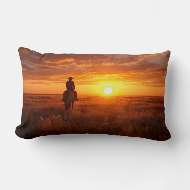Almofada Lombar Golden Prairie Cowboy Sunset Farmhouse Art (Frente)