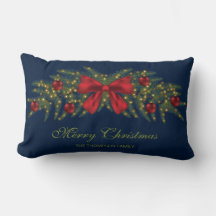 Guirlanda de Natal Com Um Laço Vermelho e Enfeites