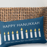 Almofada Lombar Happy Hanukkah | Saudação Simples e Moderna da Vel<br><div class="desc">Esta é uma design simples,  minimalista e moderna do Menorah ou dos castigos do templo.</div>