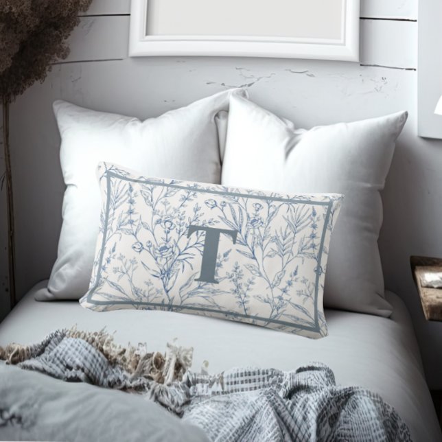 Almofada Lombar Monograma Floral Branco Azul-Algodão Francês (Criador carregado)