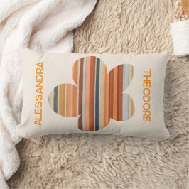 Almofada Lombar Monograma floral com faixa retrô 70s creme de cor