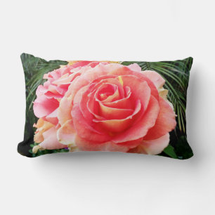 Almofada Lombar Monograma personalizado de foto de rosa-rosa gigan