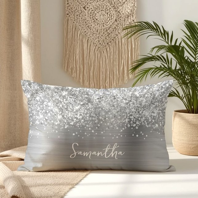Almofada Lombar Nome Glam de Prata Brilhante (Glittery Silver Glam Script Name Lumbar Pillow)
