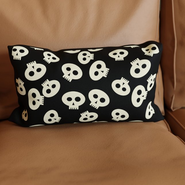 Almofada Lombar Padrões do crânio em preto no Travesseiro lombar (A cute skull pattern lumbar pillow perfect for your Halloween home decor)