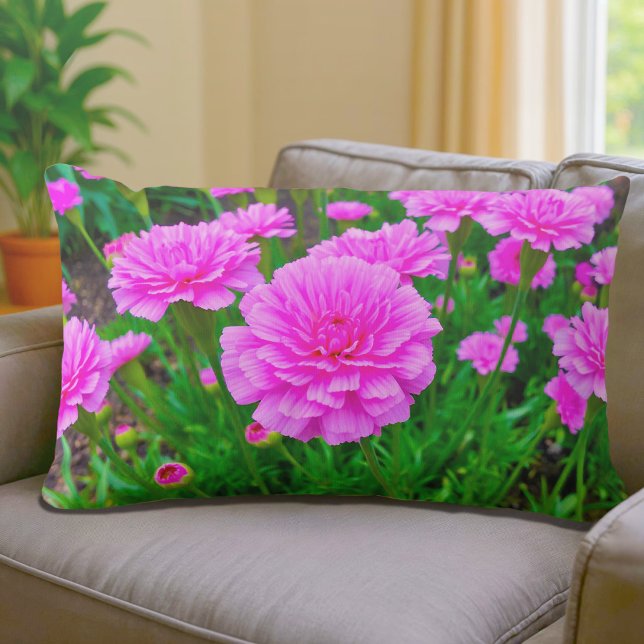 Almofada Lombar Pink Carnations Lumbar Pillow (Lumbar pillow with pink carnations)