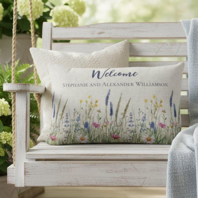Almofada Lombar Presente de Casal de Prado de Flores Silvestres Bo (Botanical wildflower personalized porch pillow)