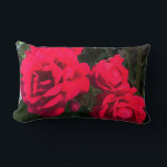 Almofada Lombar Rosa vermelha Blooming<br><div class="desc">Rosas vermelhas Rosarium. Rosas vermelhas magníficas florescem o verão inteiro.</div>