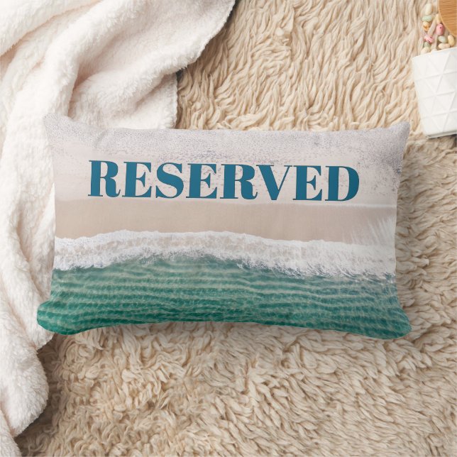 Almofada Lombar SMART! 🏖️ "Reserved" Beach Pillow – Vacation (Cobertor)