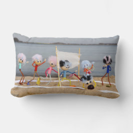 Almofada Lombar Sportieve Fubby poppetjes die op het strand spelen