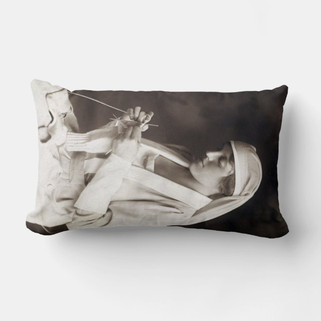 Almofada Lombar Suéter de tricô de enfermeira WWI (Frente)