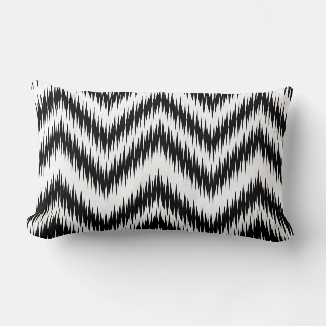 ALMOFADA LOMBAR TRAVESSEIRO DE PADRÃO IKAT CHEVRON PRETO E BRANCO (Frente)