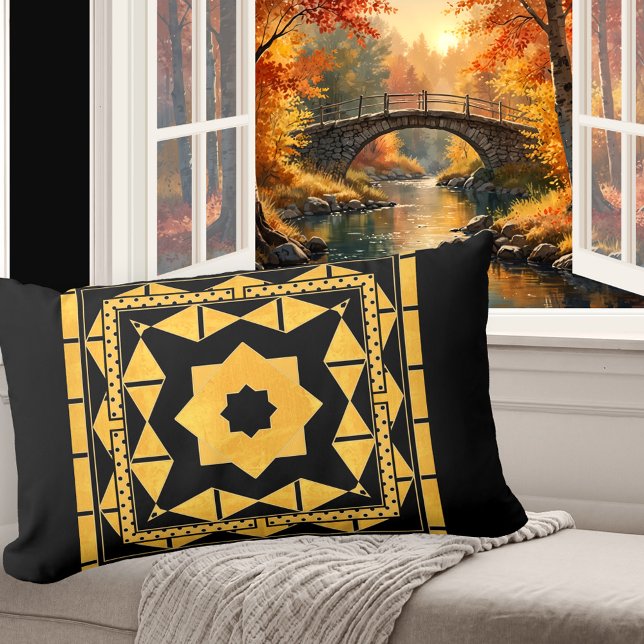 Almofada Lombar Travesseiro de Padrão Preto do Ocher Personalizado (Elegant pillow featuring an art deco inspired abstract design in black and ocher)