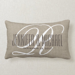 Almofada Lombar Vintage Linen Olhe com Monograma Branco