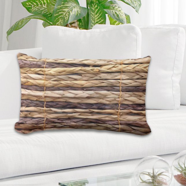 Almofada Lombar wicker de tecido rústico em praia, estilo ilha tro (tropical island style beach rustic woven wicker lumbar pillow)