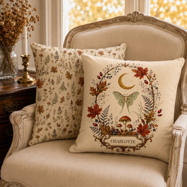 Almofada Luna de Outono Personalizada com Mariposa e Botâni (Personalized Autumn Luna Moth Witchy Botanical Throw Pillow)