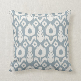 Almofada Luz floral do teste padrão de Ikat - azul e