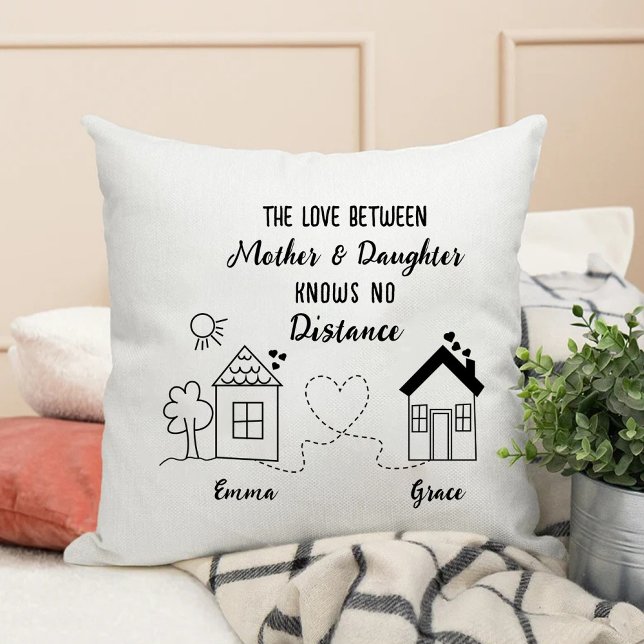 Almofada Mãe Filha Amor Não Sabe Distância (Mother Daughter Love Knows No Distance Throw Pillow)
