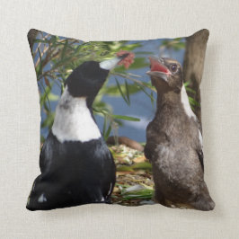 Almofada Magpie adulto com juvenil