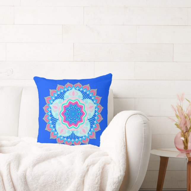 Almofada Mandala Azul Rosa sobre Fundo Azul (Sofá)
