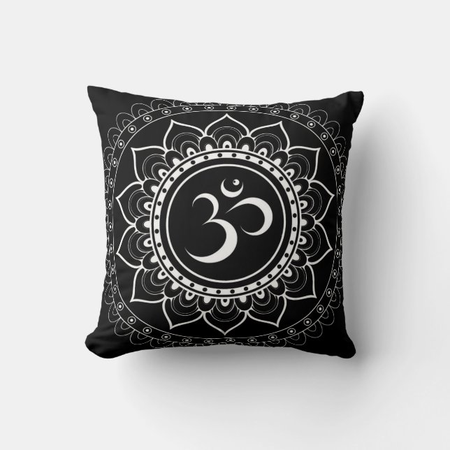 Almofada Mandala Om Preto (Frente)