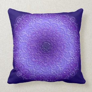 Almofada mandala violeta floral étnica