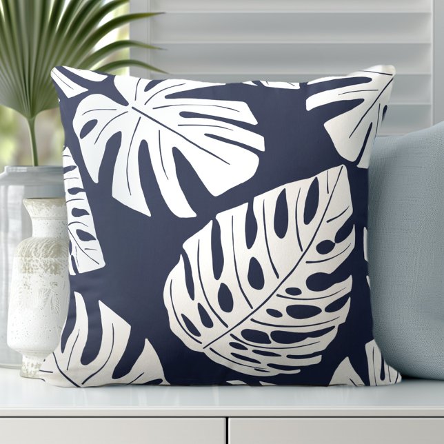 Almofada Marinho Tropical Azul Palma Branca Folha Monstera (Discover Gorgeous Coastal Throw Pillows by Totally Coast)