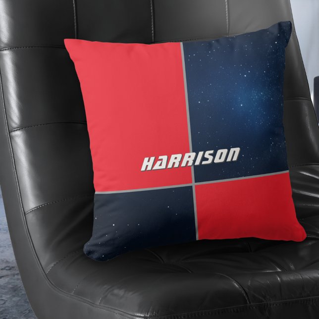 Almofada Marinho Vermelho de Galáxia Moderna Personalizado (A personalized throw pillow with red and navy space themed design. Ideal for gamers and sci-fi fans)