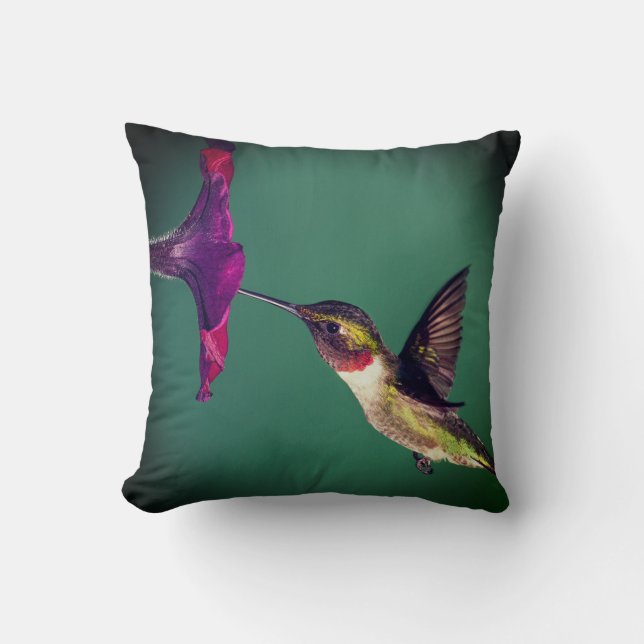 Almofada Maroon Flower Hummingbird Fundo Verde Escuro (Frente)