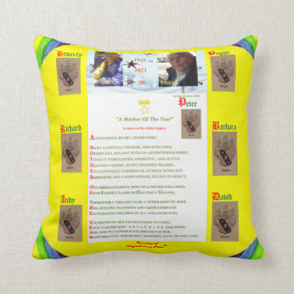 Almofada "Memórias do Travesseiro Betty Karplus 1925-2021"