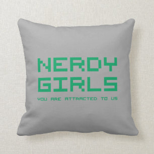 Almofada Meninas Nerdy 2