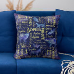 Almofada Meninas personalizadas nomeiam colagem de animais<br><div class="desc">Meninas personalizadas dão nome à colagem de animais celestes para adolescentes,  fazem um presente personalizado adorável para qualquer ocasião.</div>