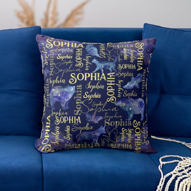Almofada Meninas personalizadas nomeiam colagem de animais  (Personalized girls name celestial animals collage throw pillow)