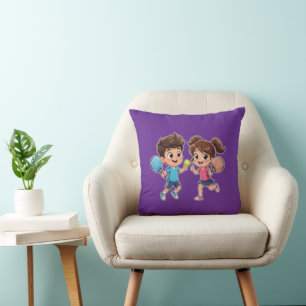Almofada Menino e Menina de Desenho Animado Fofo Jogando Pa