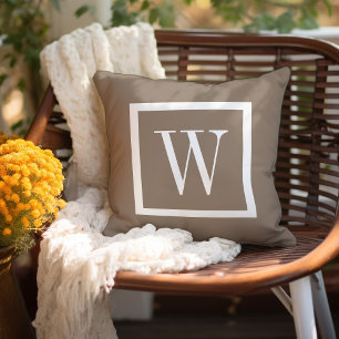 Almofada Mocha Brown e White Preppy Square Monograma