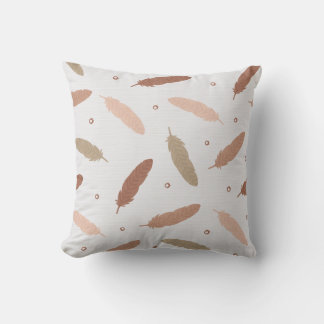 Almofada Mocha Mousse Feathers Throw Pillow